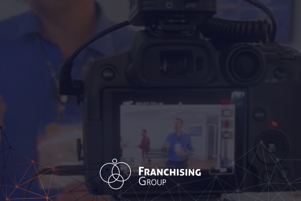 Arthur V. Burlamaque dando entrevista na ABF Franchising Expo 2025